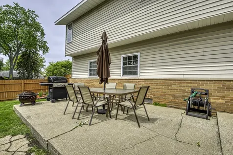 591 Sussex Court Elk Grove Village IL 60007