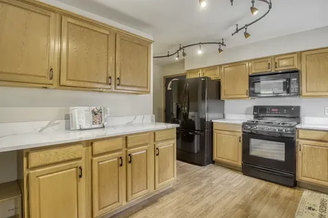 591 Sussex Court Elk Grove Village IL 60007