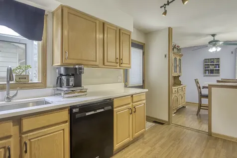 591 Sussex Court Elk Grove Village IL 60007