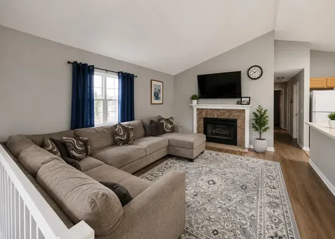 634 Le Parc Circle Buffalo Grove IL 60089