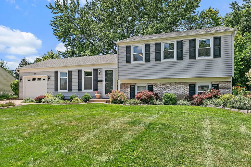 34 Paxton Lane Schaumburg IL 60194