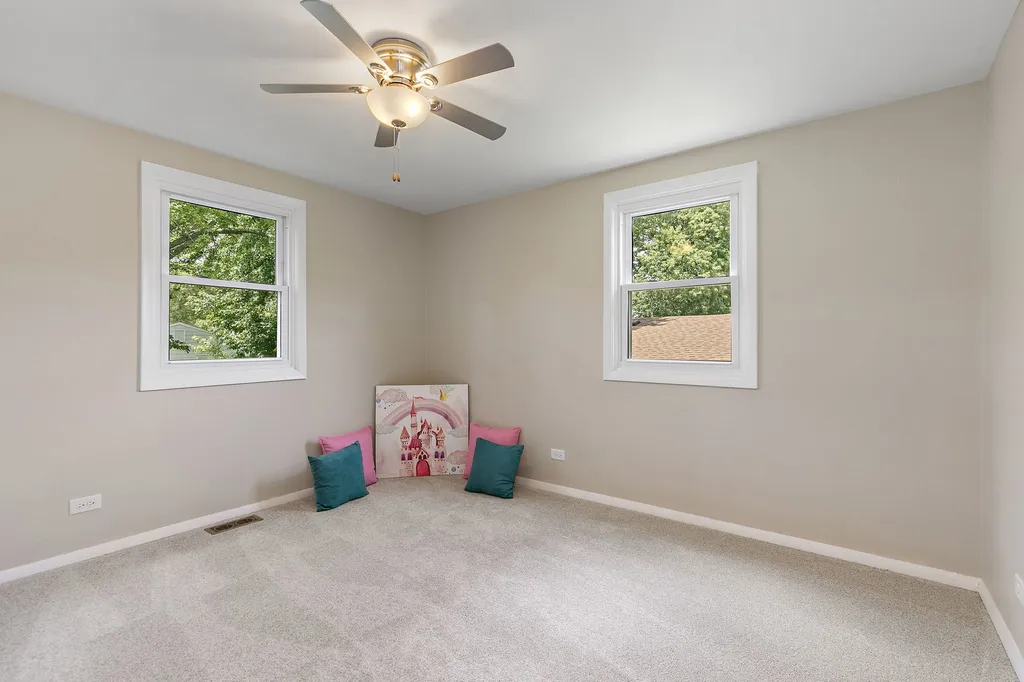 34 Paxton Lane Schaumburg IL 60194