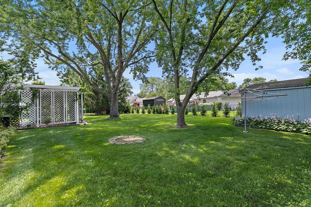 34 Paxton Lane Schaumburg IL 60194