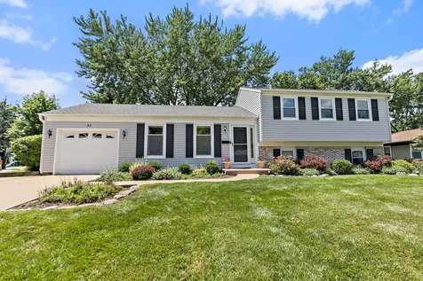 34 Paxton Lane Schaumburg IL 60194