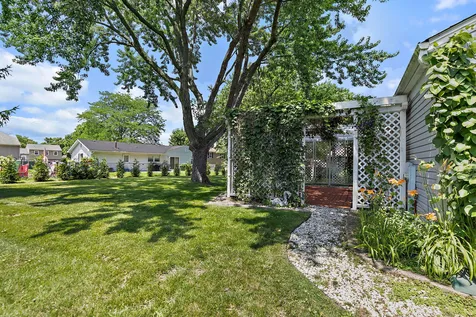 34 Paxton Lane Schaumburg IL 60194