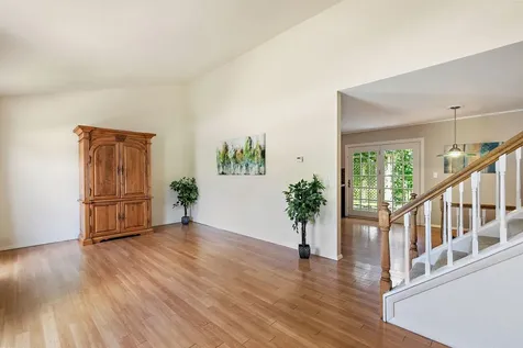 34 Paxton Lane Schaumburg IL 60194