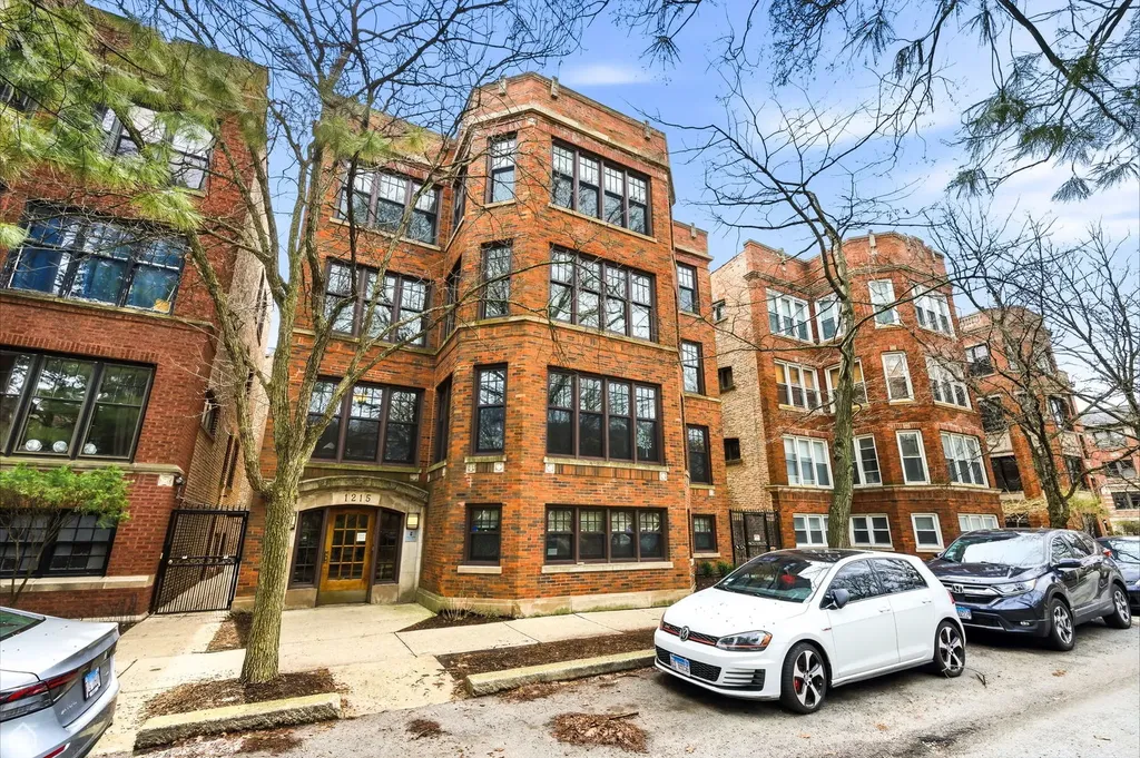 1215 East Madison Park Avenue Chicago IL 60615