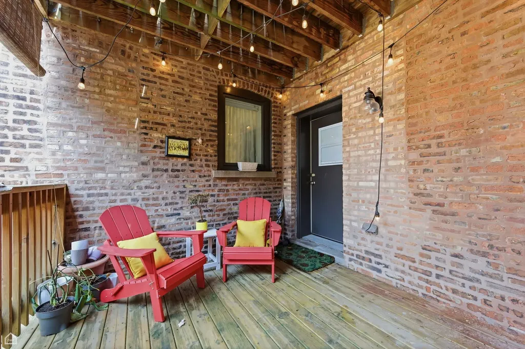 1215 East Madison Park Avenue Chicago IL 60615