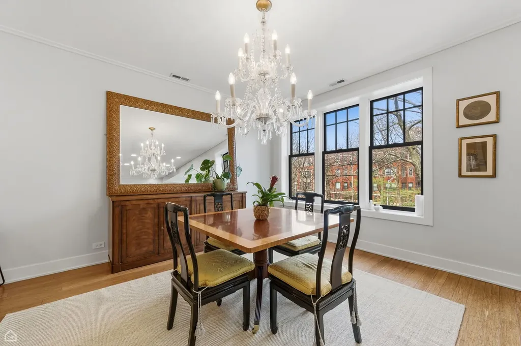 1215 East Madison Park Avenue Chicago IL 60615