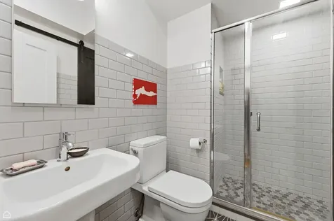 1215 East Madison Park Avenue Chicago IL 60615