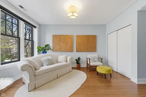 1215 East Madison Park Avenue Chicago IL 60615