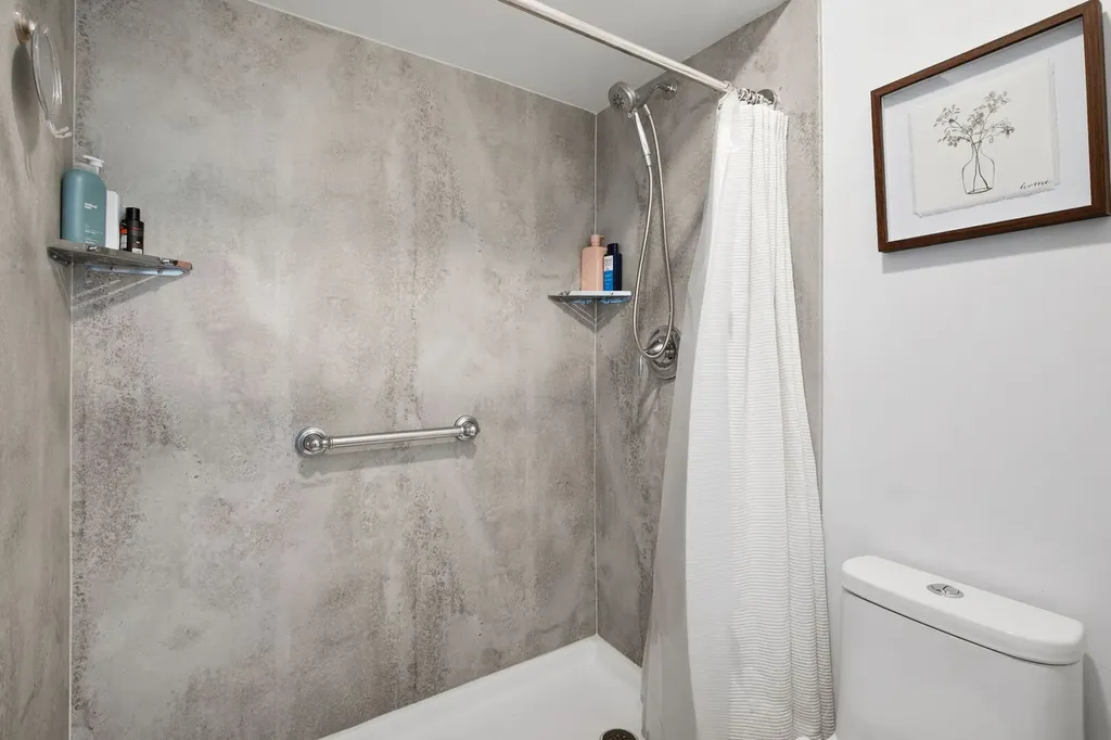 21 Kyle Court Willowbrook IL 60527