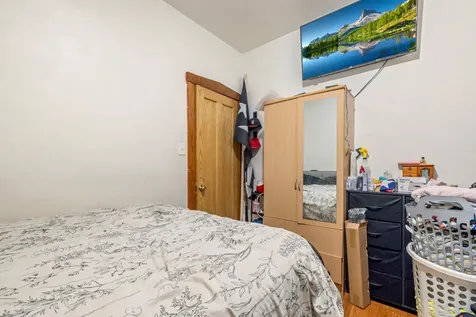 3031 North Davlin Court Chicago IL 60618