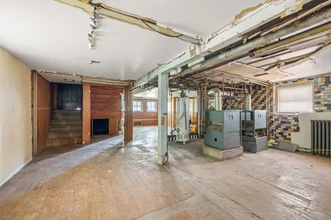 3031 North Davlin Court Chicago IL 60618