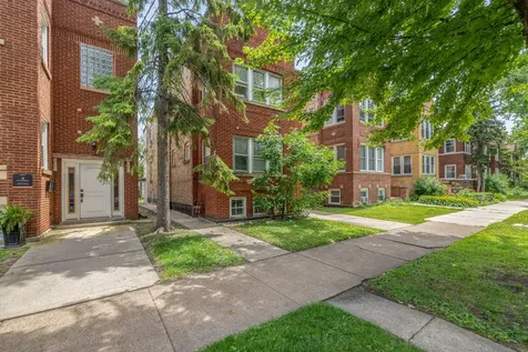 3031 North Davlin Court Chicago IL 60618