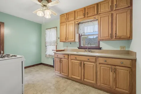 1116 53RD Street Moline IL 61265