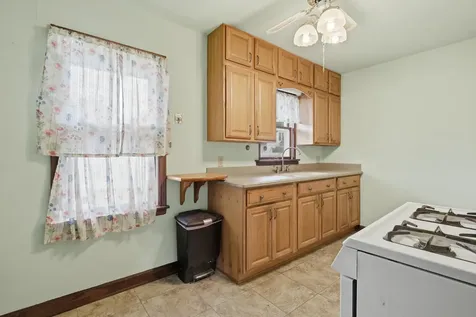 1116 53RD Street Moline IL 61265