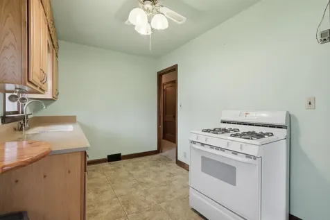 1116 53RD Street Moline IL 61265