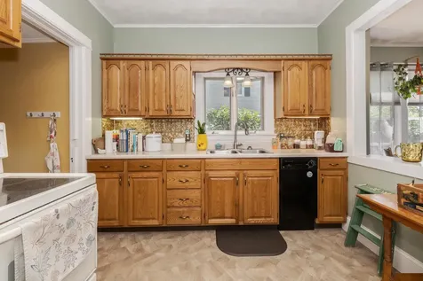 729 West Henry Street Pontiac IL 61764