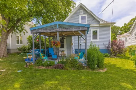 729 West Henry Street Pontiac IL 61764