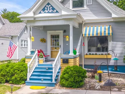 729 West Henry Street Pontiac IL 61764
