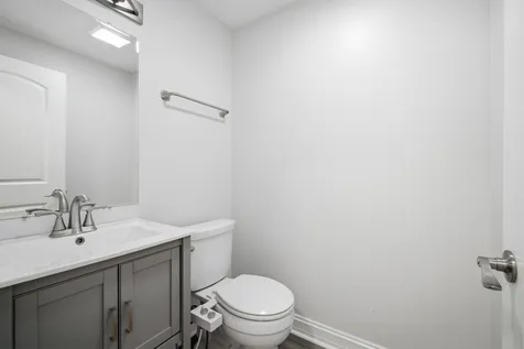 1596 Texas Street Elk Grove Village IL 60007