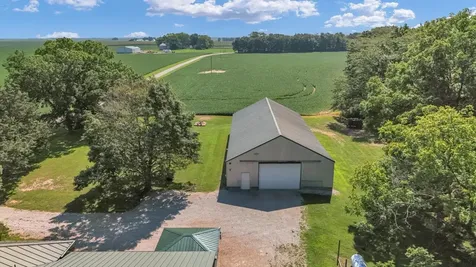 675 East 1950 North Road Monticello IL 61856