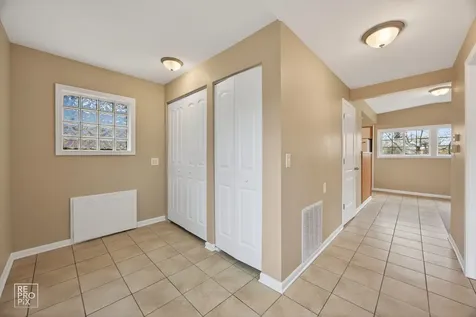 33704 North Oakland Drive Gages Lake IL 60030