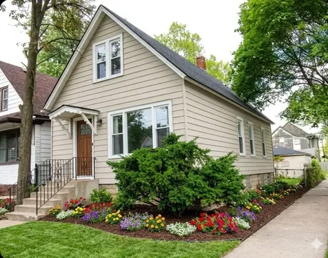 500 West 103rd Place Chicago IL 60628
