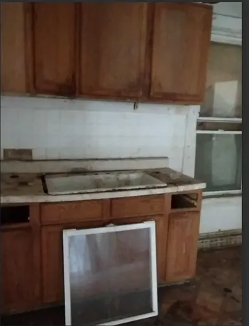 500 West 103rd Place Chicago IL 60628