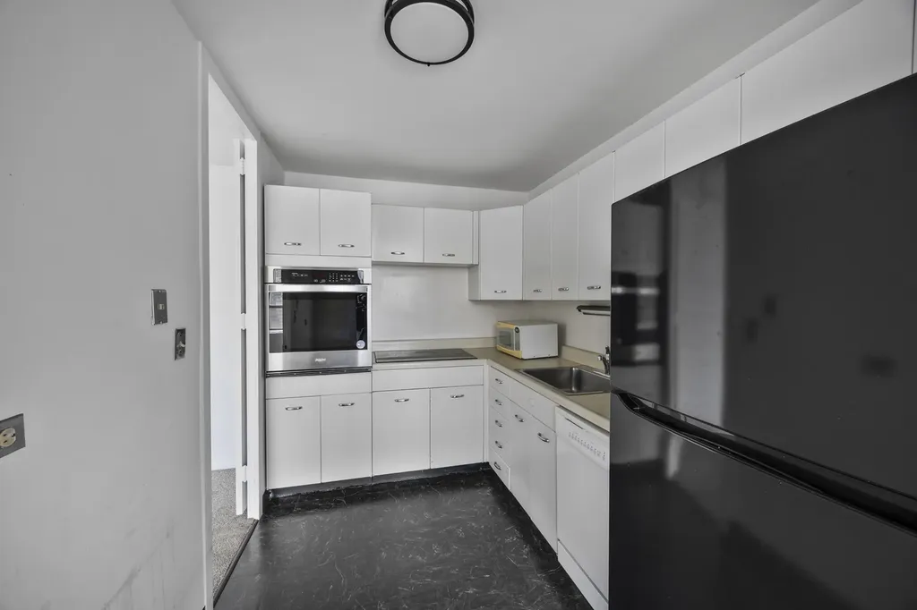 4800 South Chicago Beach Drive Chicago IL 60615