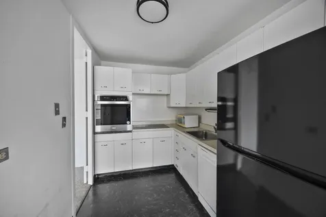4800 South Chicago Beach Drive Chicago IL 60615
