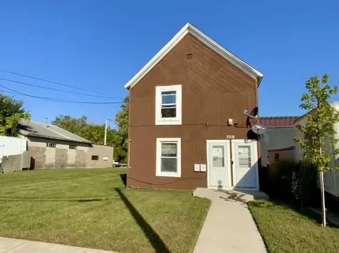 706 Broadway Avenue North Chicago IL 60064