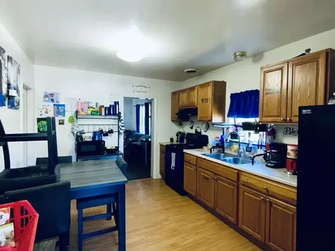 706 Broadway Avenue North Chicago IL 60064