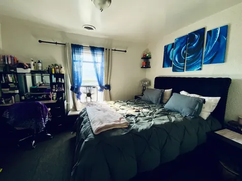 706 Broadway Avenue North Chicago IL 60064