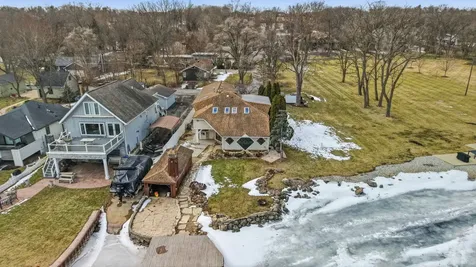 6N263 River Drive St. Charles IL 60174