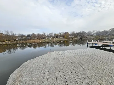 6N263 River Drive St. Charles IL 60174