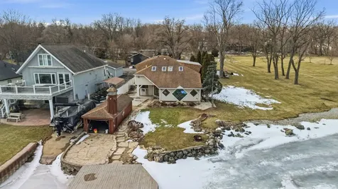 6N263 River Drive St. Charles IL 60174
