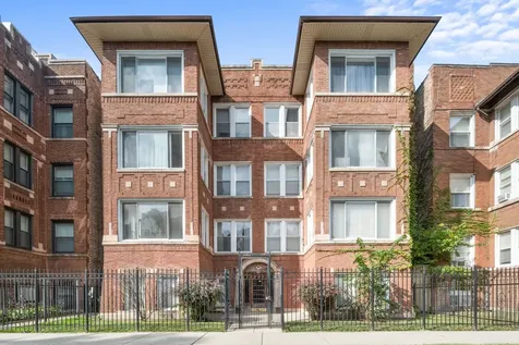6742 South Clyde Avenue Chicago IL 60649