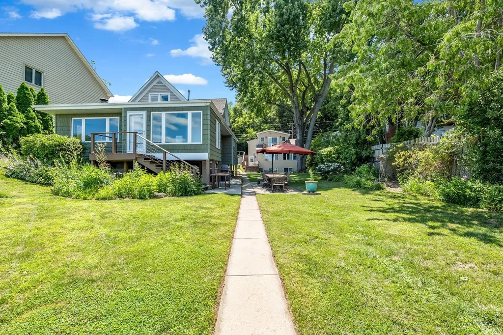 4018 Pitzen Road Johnsburg IL 60051