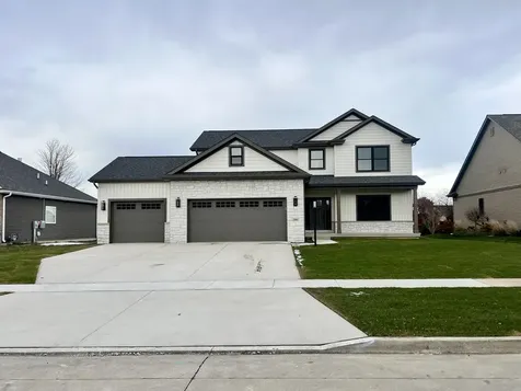 5006 Chestnut Grove Drive Champaign IL 61822