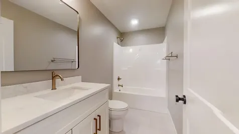 5006 Chestnut Grove Drive Champaign IL 61822
