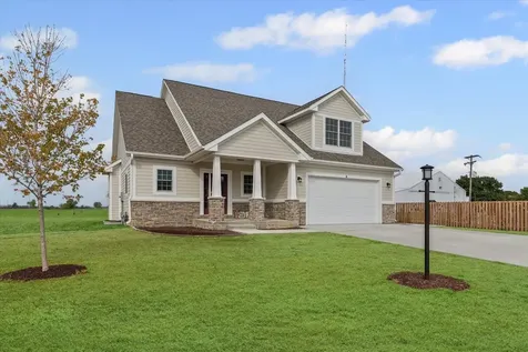 6 Foxtrot Lane Monticello IL 61856