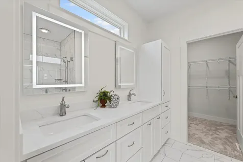 6 Foxtrot Lane Monticello IL 61856