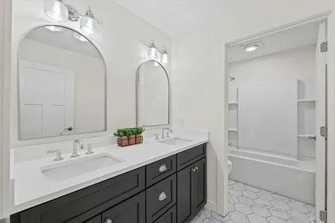 6 Foxtrot Lane Monticello IL 61856