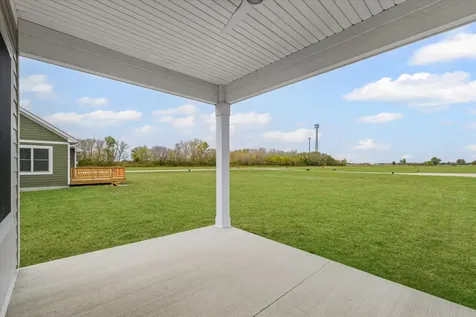 6 Foxtrot Lane Monticello IL 61856