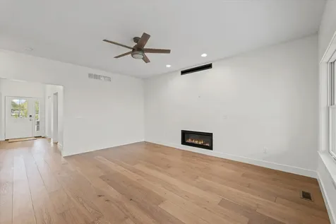 6 Foxtrot Lane Monticello IL 61856