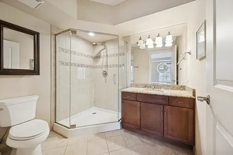 10 East Burlington Street Riverside IL 60546