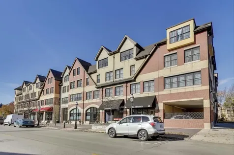 10 East Burlington Street Riverside IL 60546