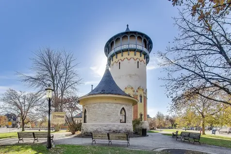 10 East Burlington Street Riverside IL 60546
